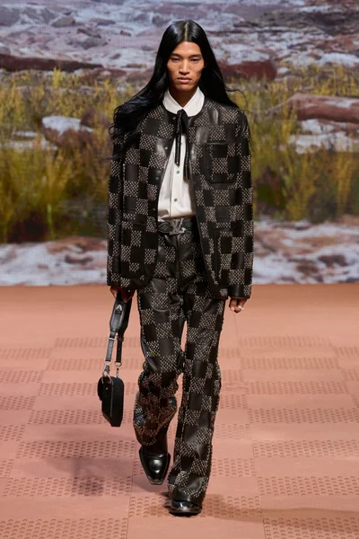 Look 80